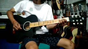Gitar Akustik Original Tanam Besi Warna Natural Black Bonus Tas dan Kunci L