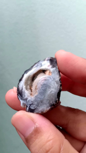 Agate Geode #2 โพรงอาเกต หินธรรมชาติ น้ำหนัก 14.9 กรัม