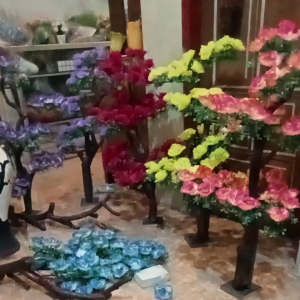 mawar seribu bunga artificial 8 cabang premium lengkap dg pot