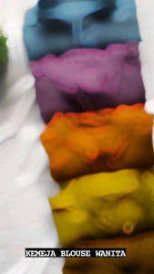 Blouse Wanita Polos & Livia: Pilihan Terbaik untuk Acara Beragam