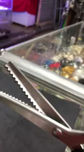 Kéo cắt vải đường cắt răng cưa loại tốt