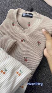 KAOS MOTIF WAFFLE LENGAN PANJANG WANITA