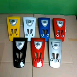 Panel Dasi Tameng Yamaha Fiz R Vega R Set Emblem Warna Hitam Putih Silver Merah Oren Biru Kuning