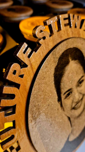 ​Customized Laser Engraved Wood Portrait with Cut-Out Dedication - Personal Gift