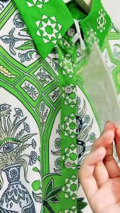 Kemeja silk hijau terlaris 634 / atasan wanita dewasa / baju kekinian viral / pakaian silk terpopuler