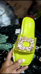 Sandal Empuk Wanita 3cm Pul Busa & Nyaman Alas Bawah Karet Model Kokop Pariasi Terbaru Viral Zize 36&41 Real