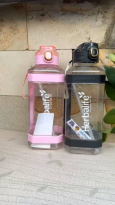 Botol Minum 1800 ml Hblf Dengan Sedotan dan Gagang