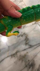 ของเล่นไขลานวิ่งได้ อีกัวน่าของเล่น ขนาดยาว 32 เซนติเมตร