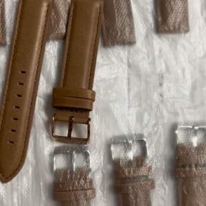 Dây Đồng Hồ Đeo Tay Daniel_Watch Màu Nâu Bò Tặng Kèm Hộp Gỗ và Phụ kiện