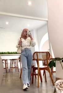 Celana Panjang Jeans Highwaist Pinggang Tali Silang Model Rawis Kancing 2 Kekinian Korean style
