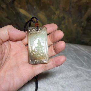 Gegegems rare premium Nephrite yellow hue Heaven and Earth caramel brown good greasiness Guan Yin Jade pendant (with certificate)