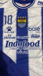 Baju bola persib bandung terbaru untuk anak usia 5 sampai 12 tahun bisa SABLON NAMA
