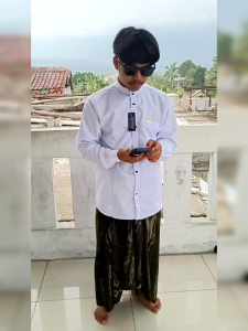 Kemkosultan Lengan Panjang Pria Dewasa Motif Embos Terbaru 2025