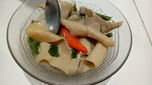 Makanan Khas Solo - Krecek rambak untuk sayur kulit sapi tipis lebar / rambak sayur kulit sapi halal