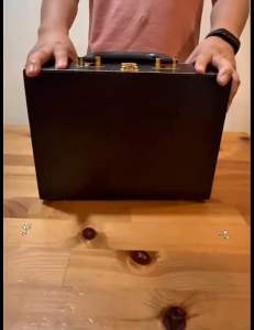 กล่องใส่พระเครื่อง 54ช่อง 3ชั้น กล่องหุ้มหนังฝาใส่กันกระแทก กล่องพระเครื่อง กล่องเครื่องประดับ รุ่น SK-PK-01