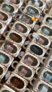 Souvenir Pernikahan Gelas Tumbler Aesthetic 400 ml & Gelas Minum Kaca + Sedotan Kemas Box Motif Isi 58 Pcs