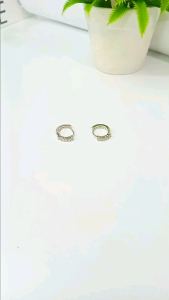 Anting Jepit Mata Full Silver Titanium Best Seller