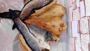 IKAN ASIN GABUS PILIHAN Netto: 1KG