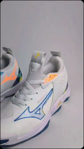MIZUNO WIVE MOMENTUM 3 LOW WOMEN sepatu olahraga wanita Mizuno wife momentum sepatu Volly murah dan berkualitas sepatu olahraga voli wanita
