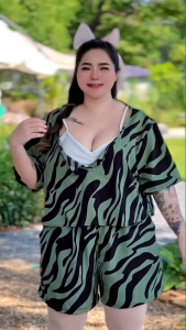 ชุดเซ็ท 3 ชิ้น  ใส่หน้าร้อน  ใส่ต้อนรับสงกรานต์  ผ้าไหมอิตาลี