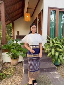 ผ้าถุงสกินนี่ ลายพิกุล ผ้าถุงสำเร็จรูป