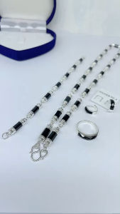 ชุดสร้อยคอและสร้อยแขนนิลแท้