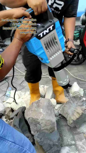 Jack Hammer APR JAPAN A 150 AVT&TNT: Teknologi Jepang untuk Alat Pengerukan Kualitas Tinggi