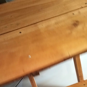 Meja Lipat Kayu: Pilihan Praktis & Multifungsi