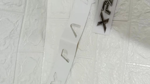 Emblem Kap Mesin X-Pander: Suku Cadang Mobil Kualitas Tinggi