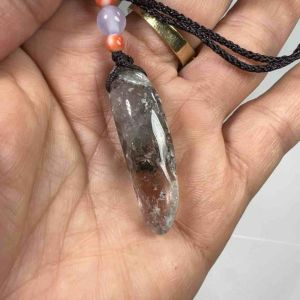 0678-MẶT THẠCH ANH TÓC QUẾ PHONG ( THIÊN NHIÊN ) ĐÃ BUỘC DÂY ĐEO MIX SAN HÔ.