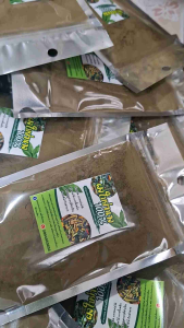 ใบย่านางอบแห้งบดผง ย่านางผงล้วน 100% กลิ่นหอม สำหรับแกง หรือชงดื่มก็ดี