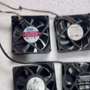 Quạt Fan 12V kích thước Fan 7 (7x7Cm) dòng điện từ 0.2A - 0.5A