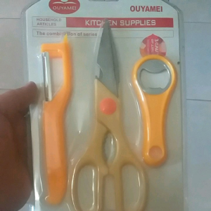 Gunting Peeler Pembuka Botol 3 in 1: Aksesori Memasak Praktis
