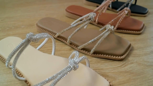 Yongyohana - Sendal Flat Wanita Tali Gliter Bling Mewah Import / Sandal Teplek Wanita Yongki