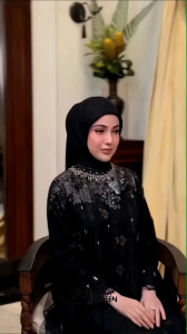 Pakaian Seragam Keluarga untuk Lebaran: Baju Couple Kemeja & Couple Gamis