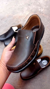 SEPATU KULIT PRIA TERBARU: TREN & TIPS