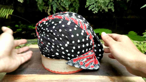 Blangkon Mataram Super Halus Macan Tutul Kembang Gedang Merah