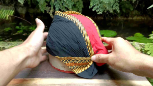 Blangkon Lipat Jebeh Hitam Merah Motif Samurai Kuning