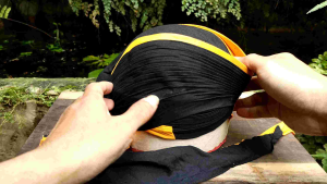 Blangkon Lipat jogja Koncer Hitam Plisir Kuning
