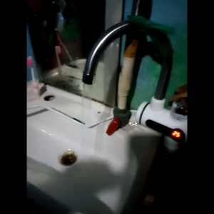 Temmax Keran Pemanas Air Elektrik Faucet 3rd Generation 3000W RX 008