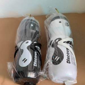 Bộ Bình nước xe đạp thể thao ( gồm 1 bình và 1 giá đỡ )