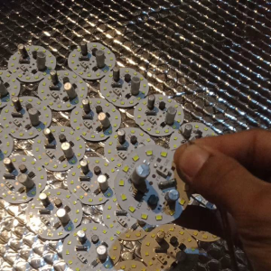 PROMO RAMADHAN !! LAMPU LED 12 WAT SUPER TERANG SUDAH LENGKAP DENGAN KABEL TINGGAL COLOK LISTRIK NYALA PEMBELIAN 1 PCS