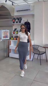 VEXI Rok Belah Samping Wanita Slim Body Regular Size