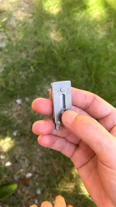 Bào rau củ titanium mini kèm ngàm khui bia treo móc khóa