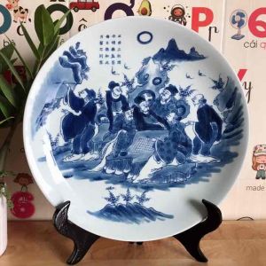 Đĩa Sứ cảnh Trúc Lâm Thất Hiền men chàm P 31 x 5cm kèm chân kề Gỗ