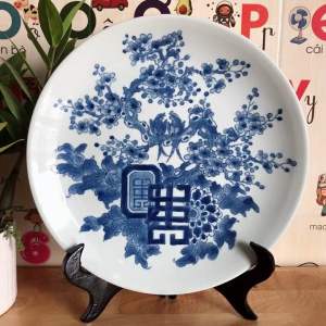 Đãi Cảnh Mai Thọ song Hỷ men chàm Phi 31 x 5cm kèm chân kê bằng Gỗ