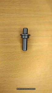 Stud Kopling Besar (17R) Sparepart Roda Tiga