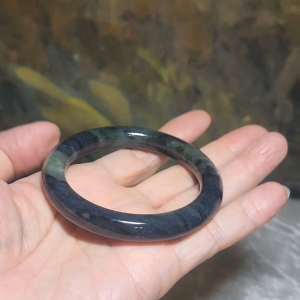 58.2mm Nephrite greenish Qinghua (metallic blackish) bangle (with certificate) [Natural Crystal]