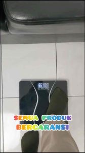 Timbangan Badan Digital 180 Kg GSF 2626 Packing Bubble Wrap Kaca Premium Tempered Glass