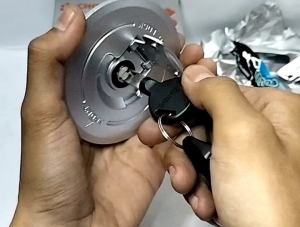 Tutup tangki Tengki Bensin CBR 150R New K45A Lokal-CBR 150 CBU original CHOHO Hight Quality